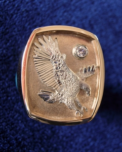 Eagle gold and diamond ring