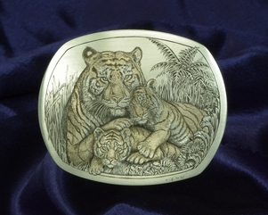 Hand engraved and 18k gold inlayed sterling, Tiger belt buckle